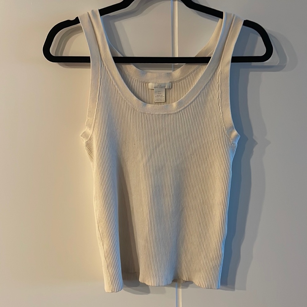 H&M tank.